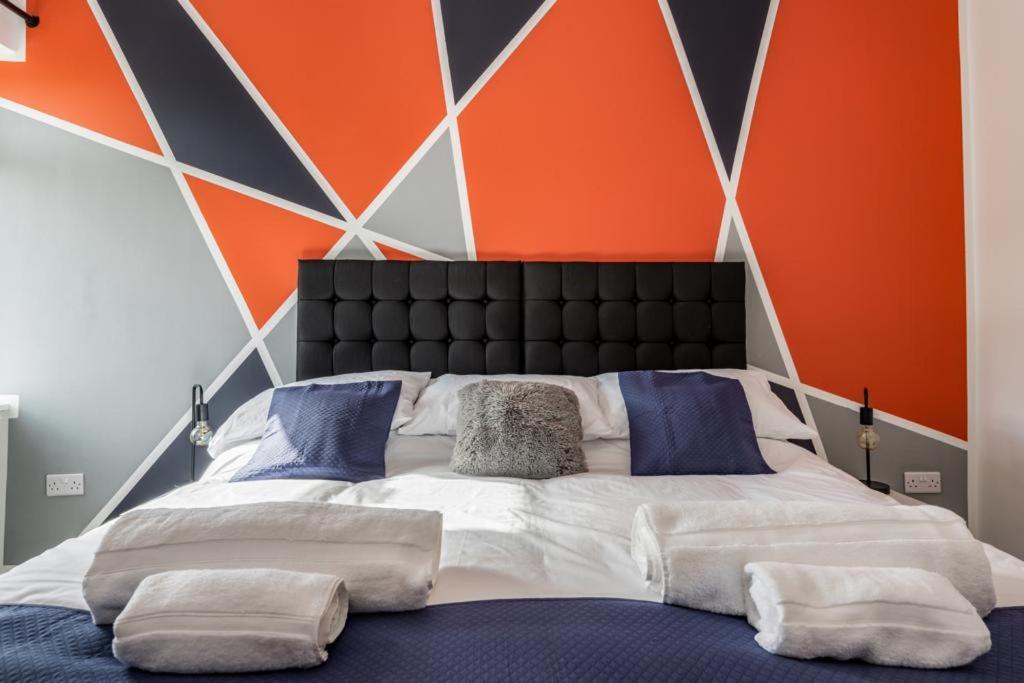 Hopetown Apartment-Modern 2 Bed With Free Parking Normanton  Kültér fotó